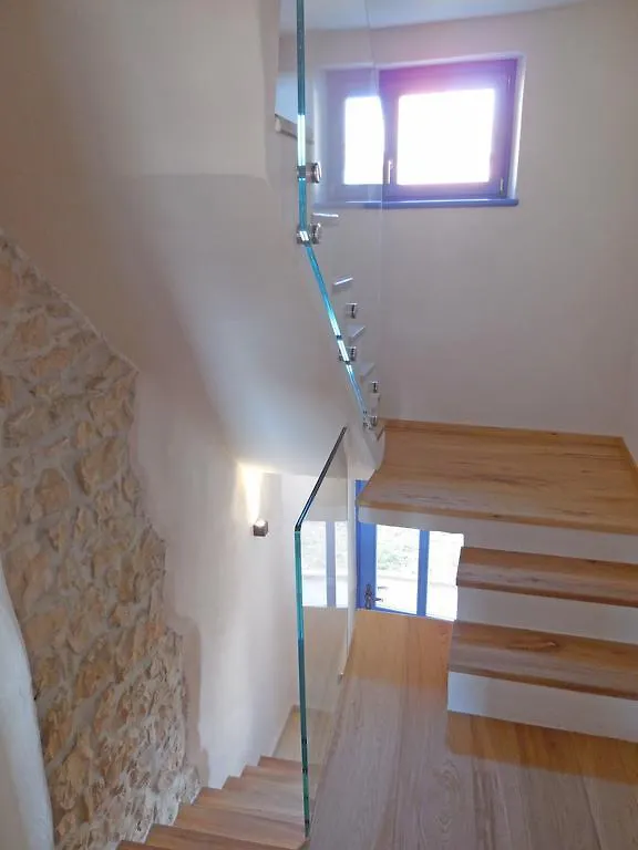 Stone House Apartments Brtonigla